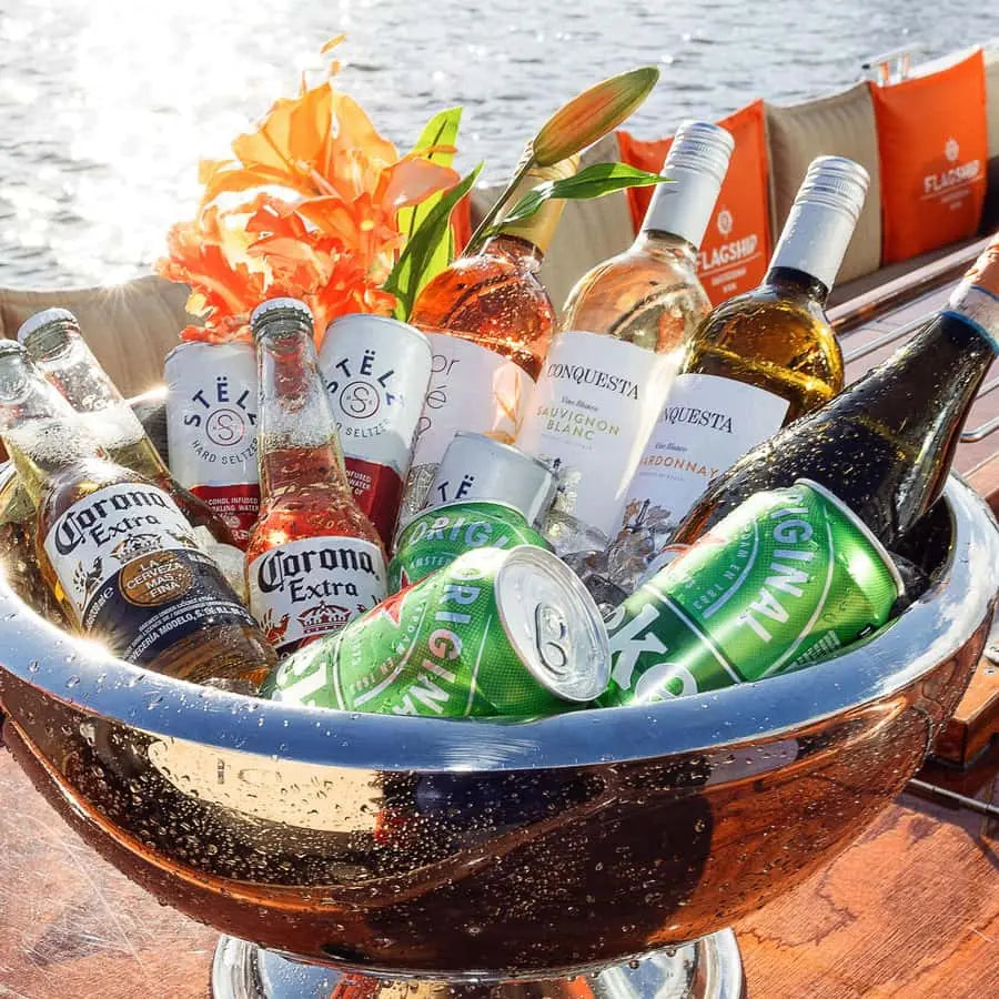 Amsterdam Luxury Canal Cruise with Unlimited Drinks & Bite 