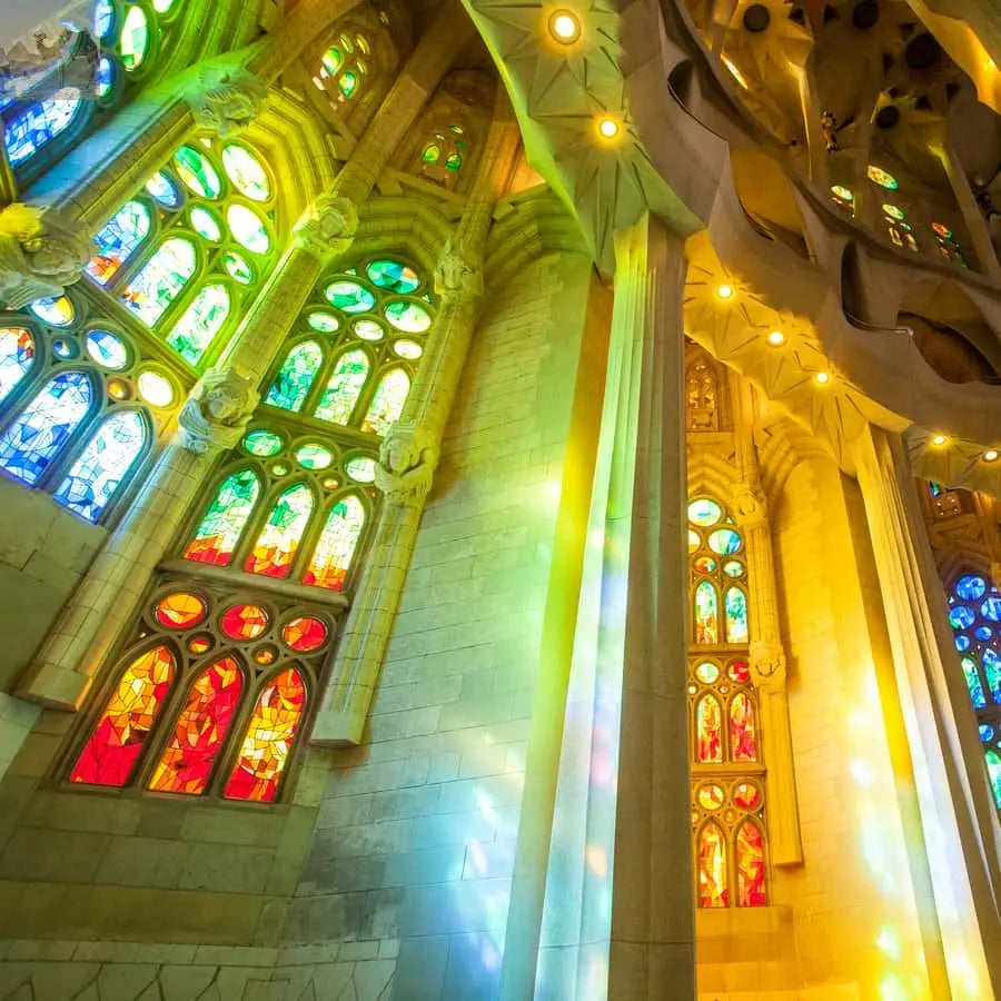 Barcelona Sagrada Familia Entry Ticket with Audio Guide 
