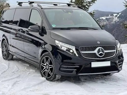 Booking luxury car rent in Paris France 