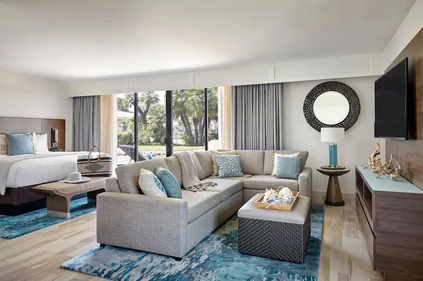 Booking 5 stars hotels in the worldwide 