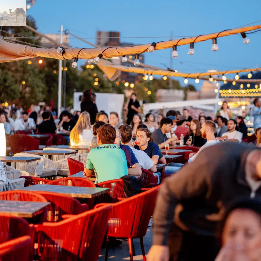 Budapest Unlimited Prosecco Beer and Aperol Spritz Cruise 