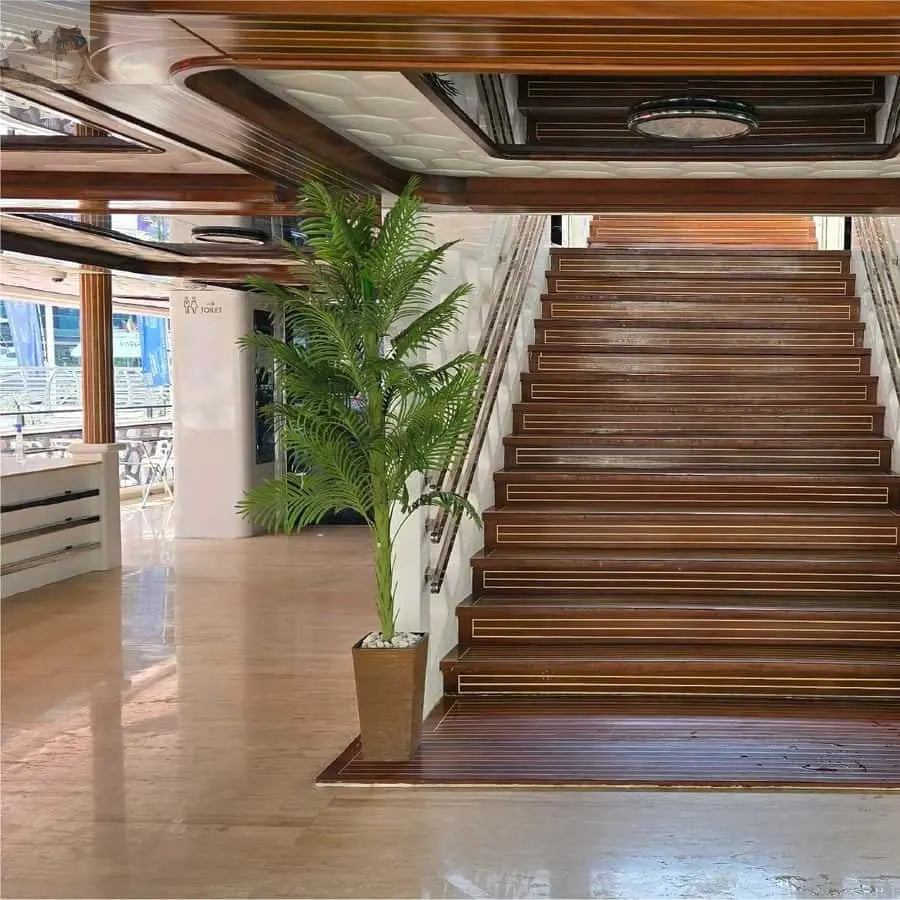 Dubai Mega Yacht Dinner Cruise with Buffet 