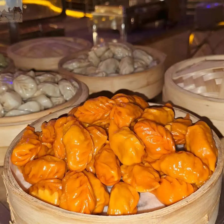 Dubai Mega Yacht Dinner Cruise with Buffet 