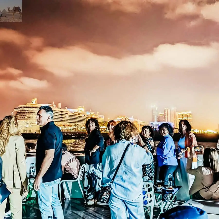 Dubai Mega Yacht Dinner Cruise with Buffet 
