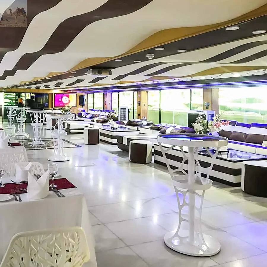 Dubai Mega Yacht Dinner Cruise with Buffet 