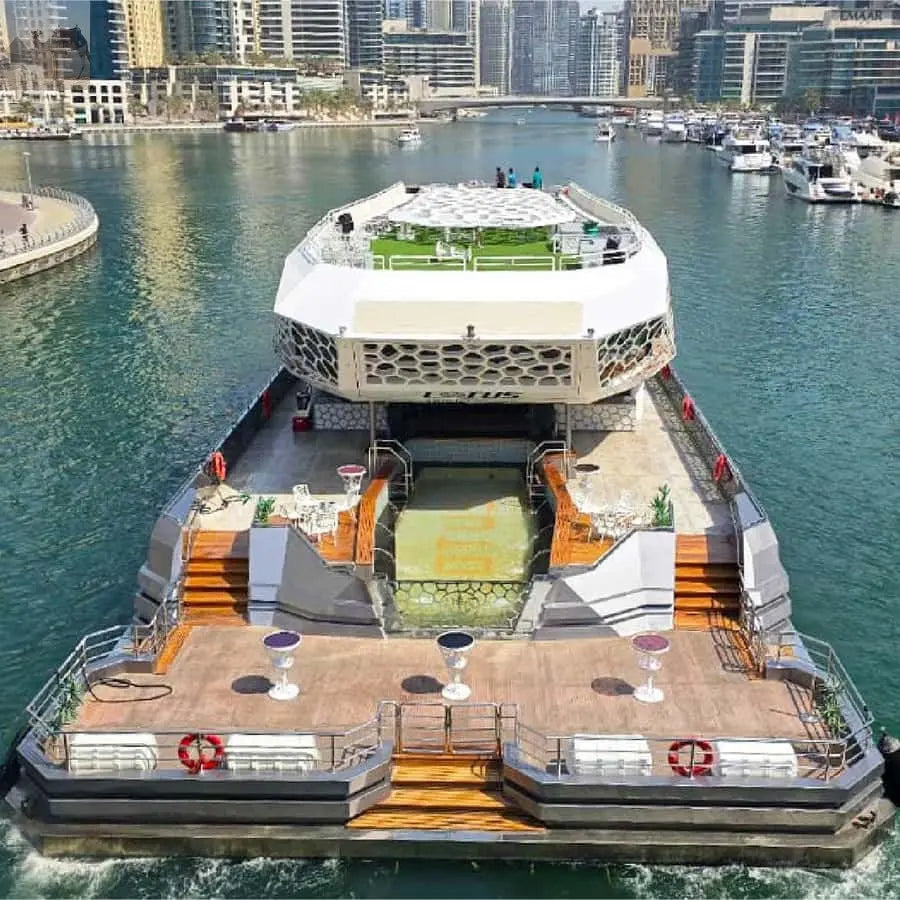 Dubai Mega Yacht Dinner Cruise with Buffet 