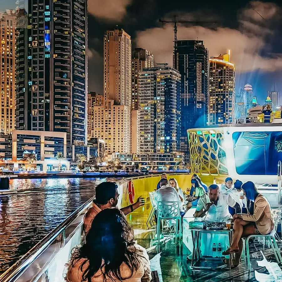 Dubai Mega Yacht Dinner Cruise with Buffet 