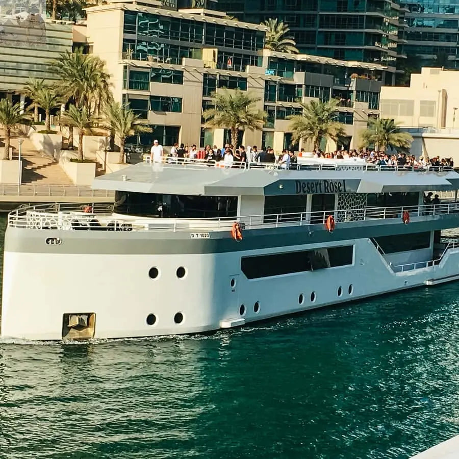 Dubai Mega Yacht Dinner Cruise with Buffet 