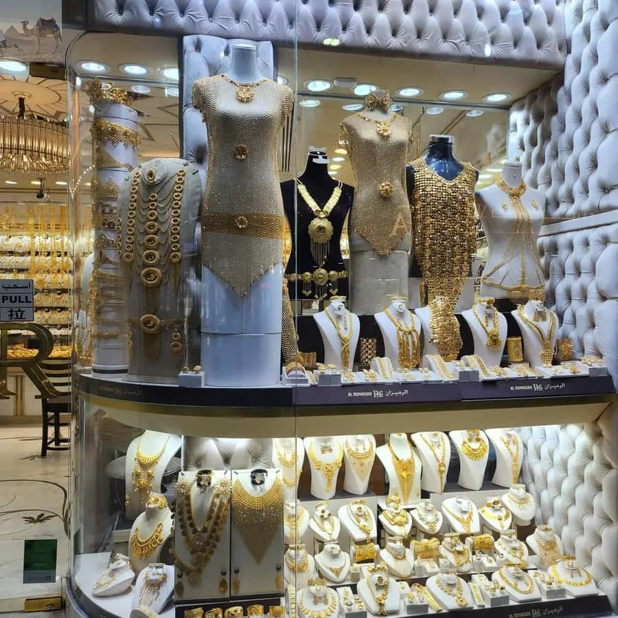 Dubai Old Town Creek Museums Souks & Street Food Tour 