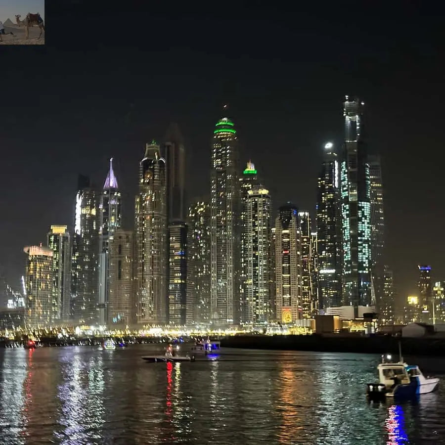 Dubai The Luxury Yacht Tour with Live BBQ Option and Drinks 