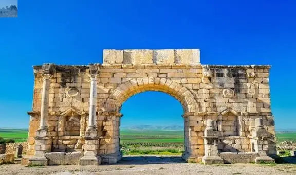 From Fes Volubilis Moulay Idriss & Meknes Full-Day Trip 