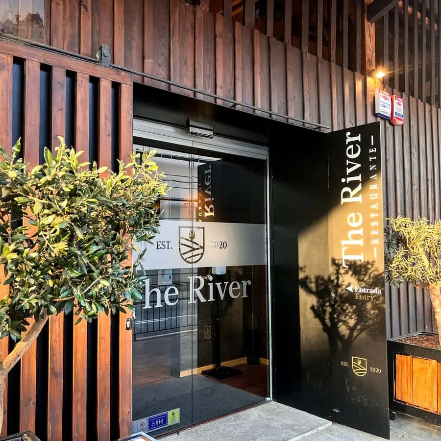 From Porto Douro Valley w Boat Tour Wine Tasting & Lunch 