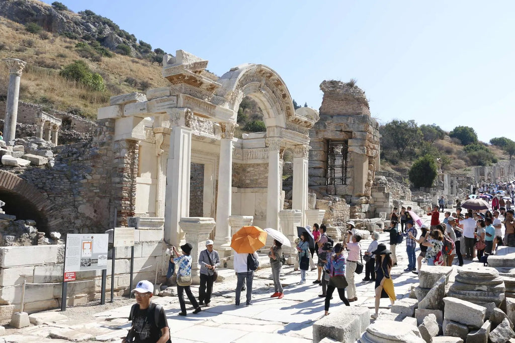 From Izmir: Full-Day Ephesus Tour with Lunch