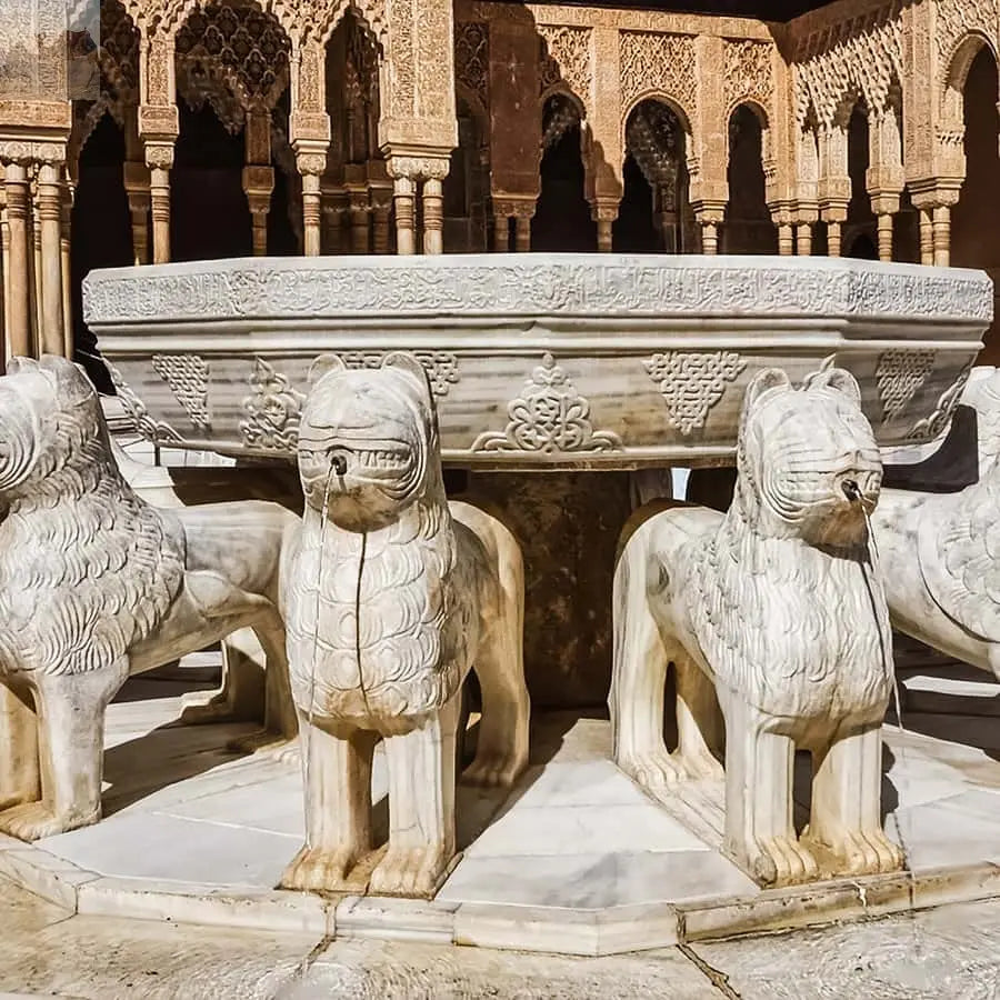 Granada Alhambra Nasrid Palaces Tour with Tickets 