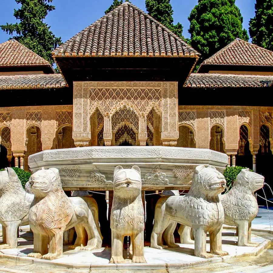 Granada Alhambra Nasrid Palaces Tour with Tickets 