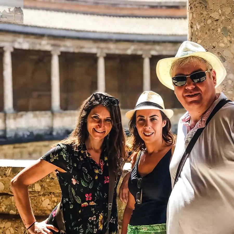 Granada Alhambra Nasrid Palaces Tour with Tickets 