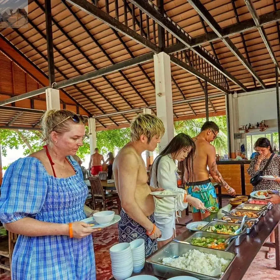 Koh Samui Pig Island & Koh Tan Snorkeling by Speed boat 