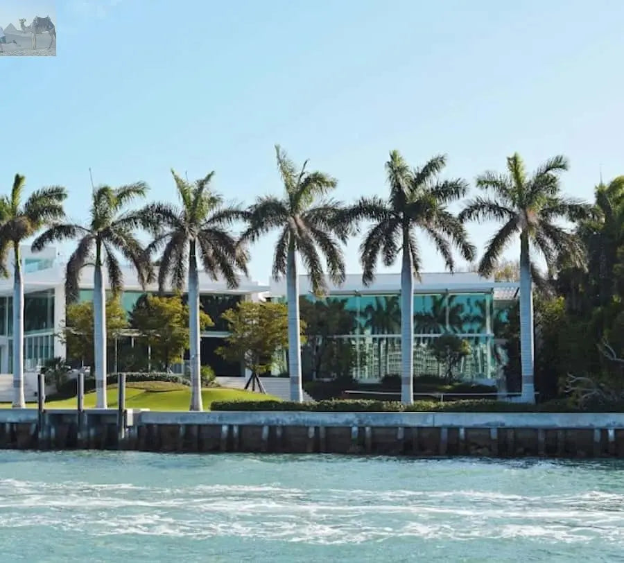 Miami Biscayne Bay Millionaire's Homes Sightseeing Cruise 