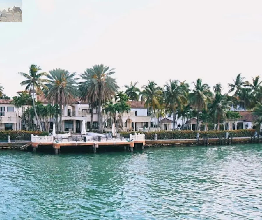 Miami Biscayne Bay Millionaire's Homes Sightseeing Cruise 
