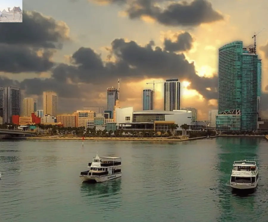 Miami Biscayne Bay Millionaire's Homes Sightseeing Cruise 