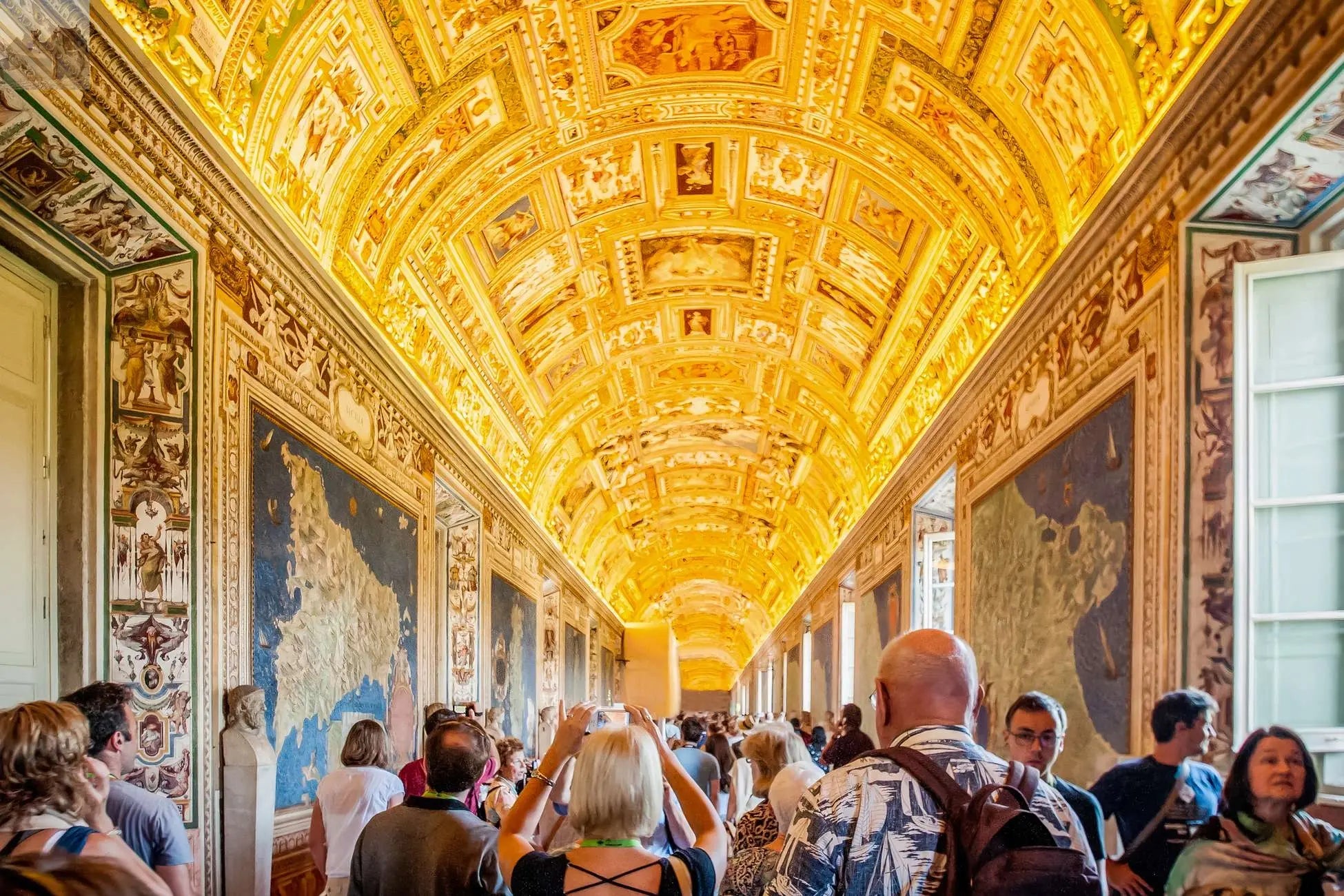 Vatican Museums Sistine Chapel & St Peter's Basilica Tour 