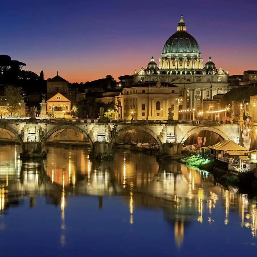 Vatican: Holy Door, Papal Tombs & St. Peter’s Basilica Tour