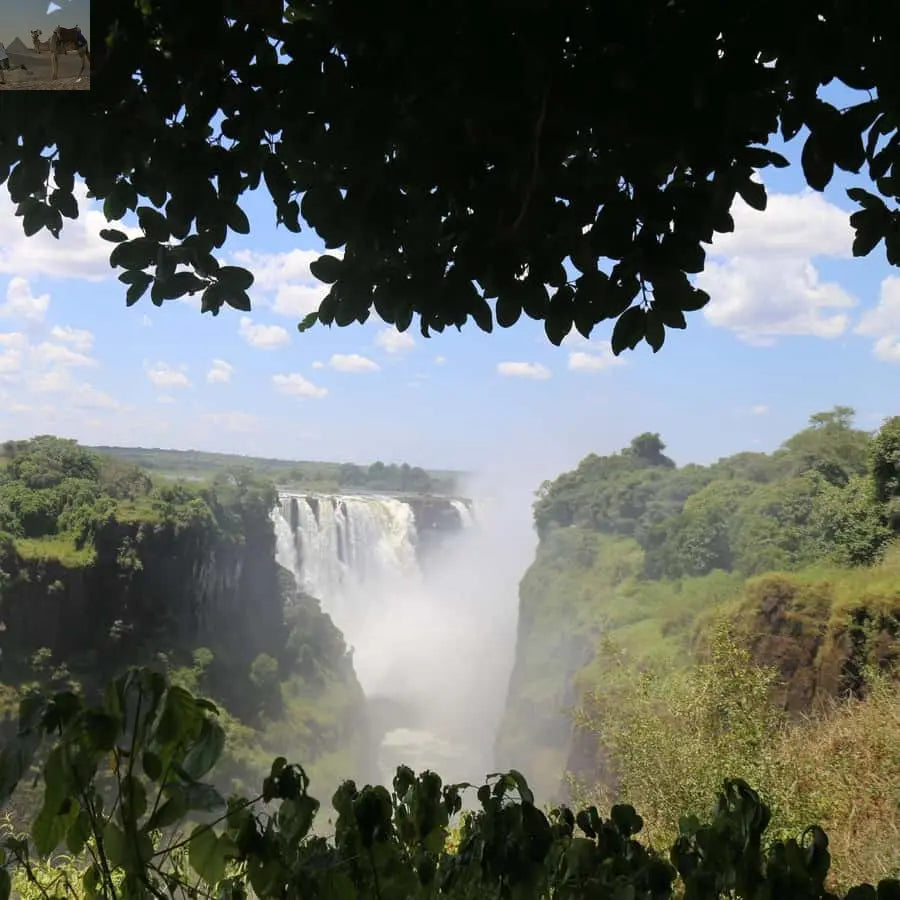 Zimbabwe Zambia Guided Tour of the Falls from Both Sides 