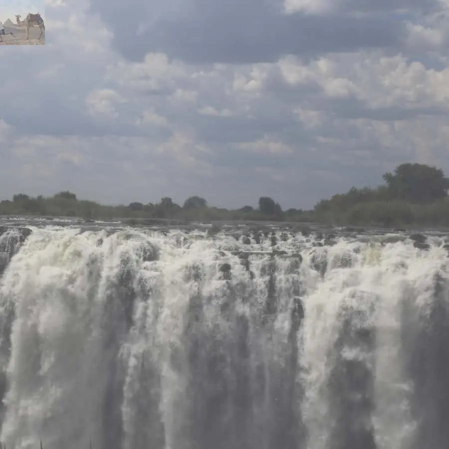 Zimbabwe Zambia Guided Tour of the Falls from Both Sides 