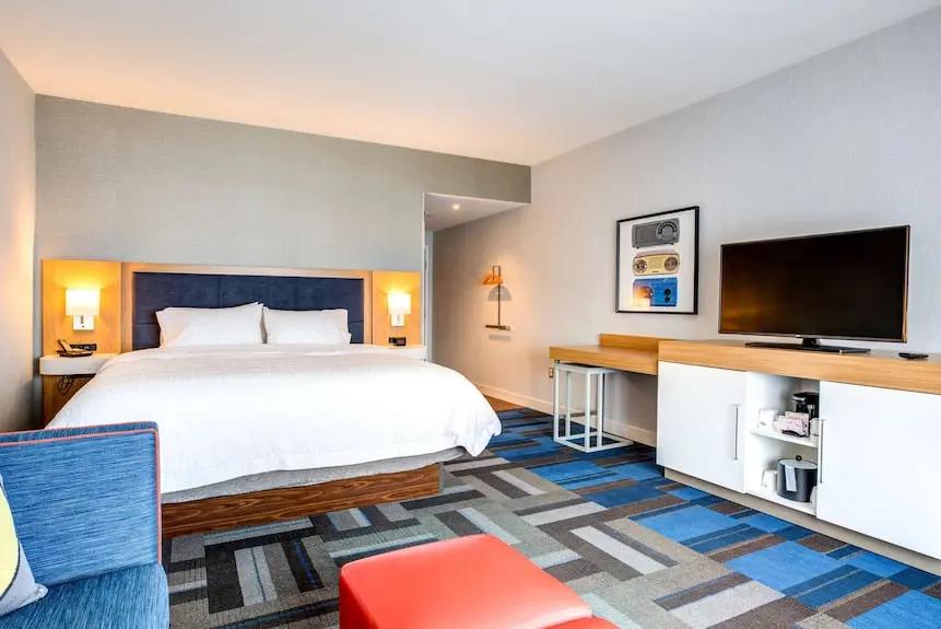 Hampton Inn & Suites Boston/Waltham Hotels Booking Trips