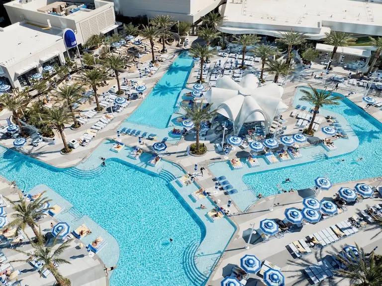 Fontainebleau Las Vegas Booking hotels accommodation trip