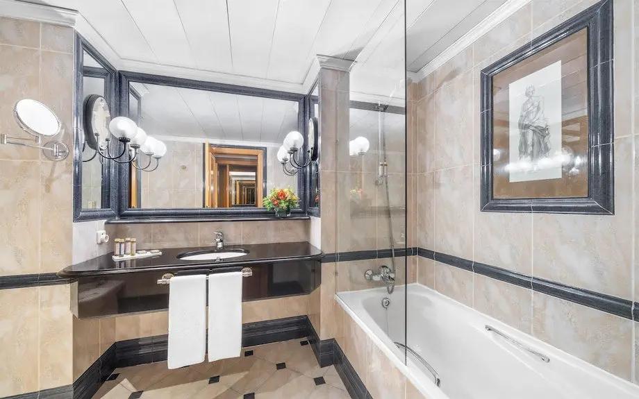 Dom Pedro Lisboa Hotel, a member of Radisson Individuals Hotels Booking Trips