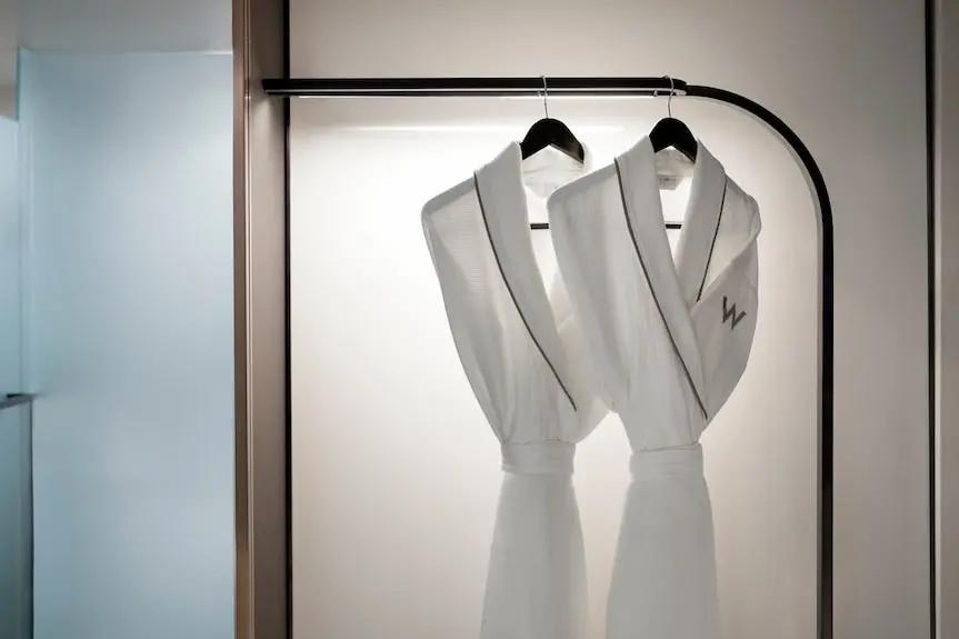 W Toronto Booking hotels accommodation trip