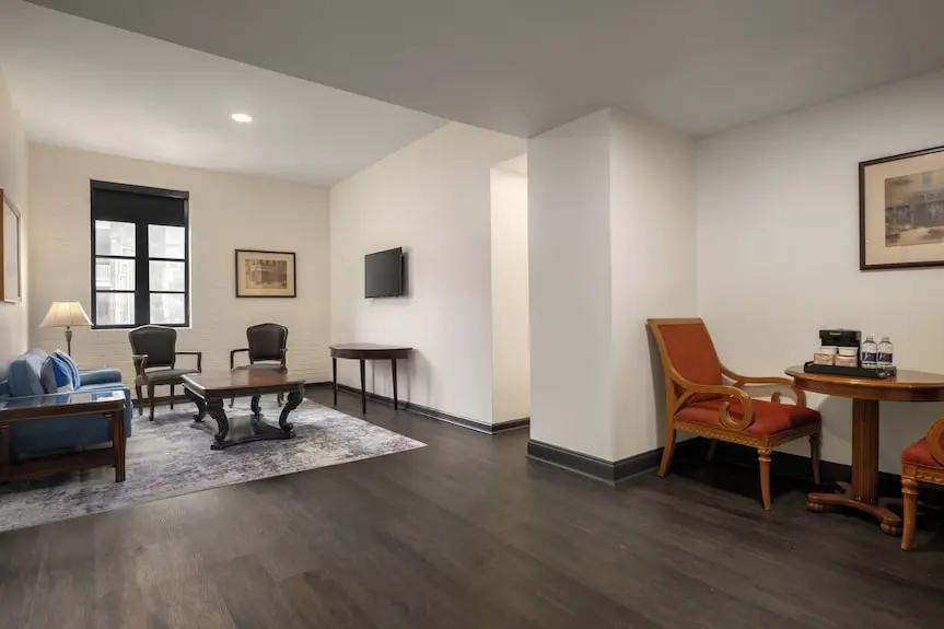 Le Richelieu Hotel Hotels Booking Trips