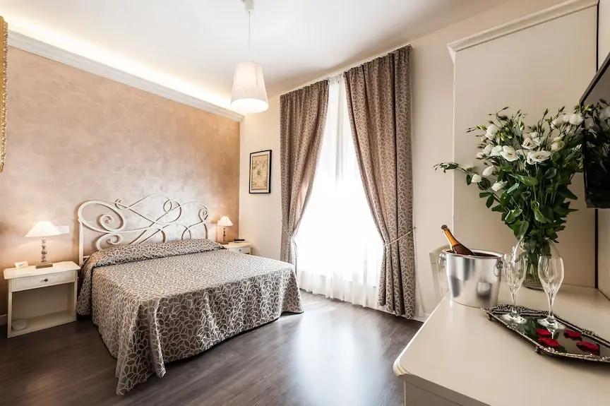 Relais de l'Opera Rome italy Hotels Booking Trips