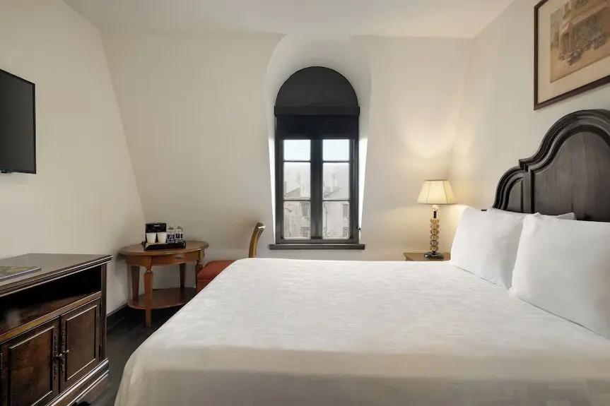 Le Richelieu Hotel Hotels Booking Trips