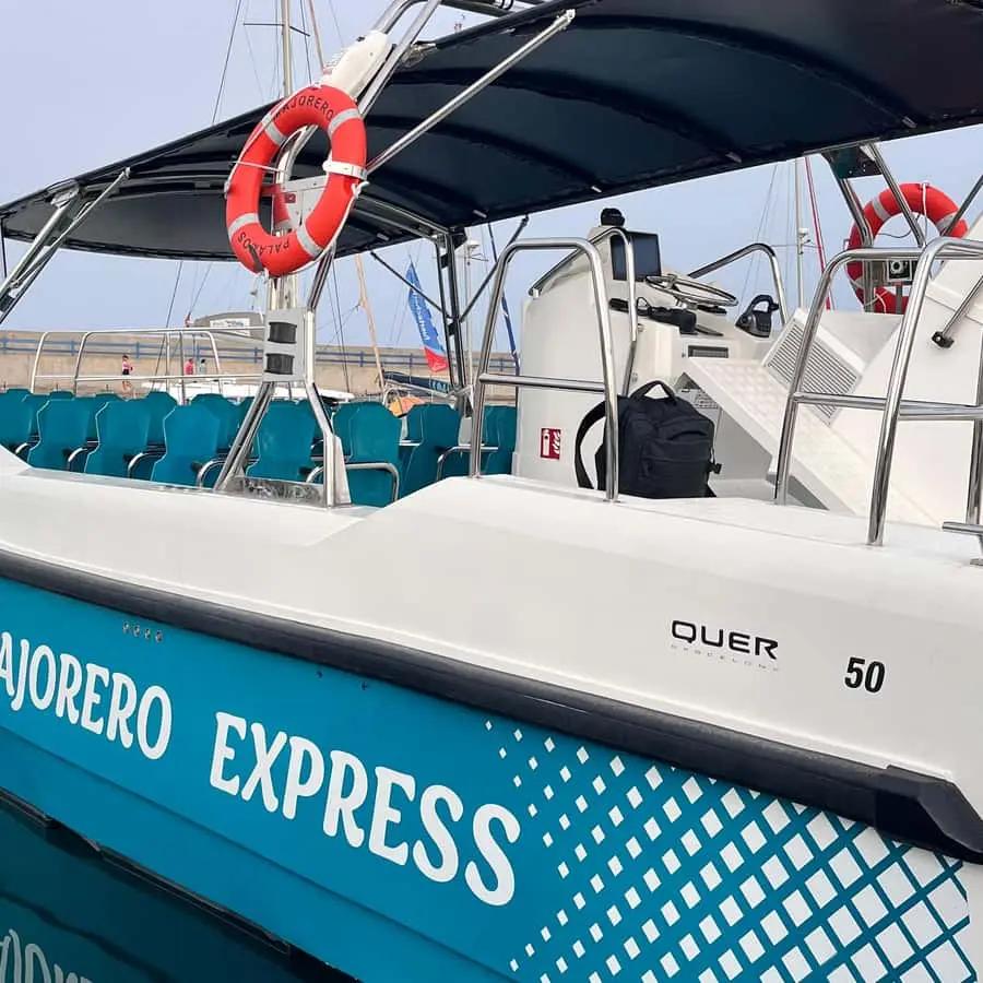 Corralejo: Return Ferry Ticket to Lobos Island Fuerteventura Hotels Booking Trips