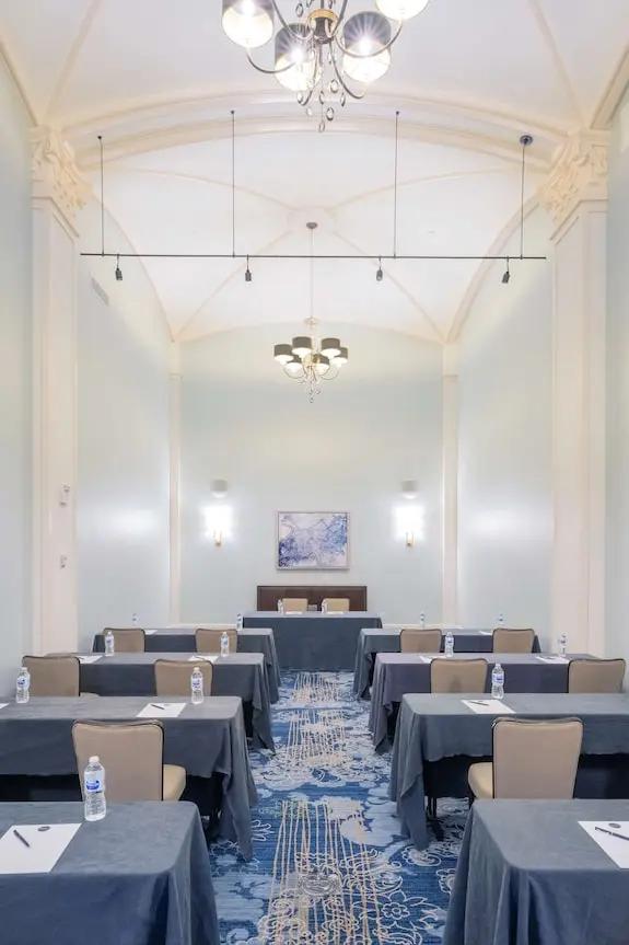 NOPSI Hotel, New Orleans Hotels Booking Trips