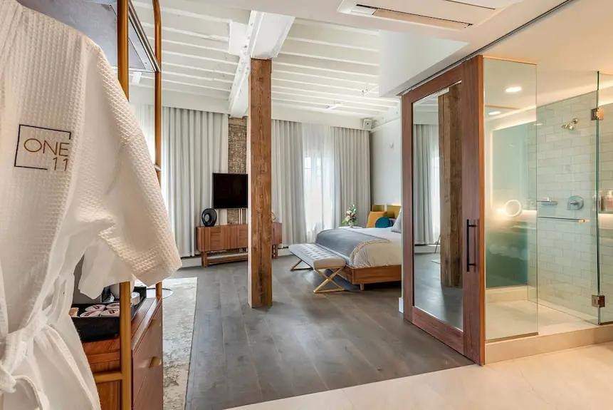 ONE11 Hotel New Orleans Hotels Booking Trips