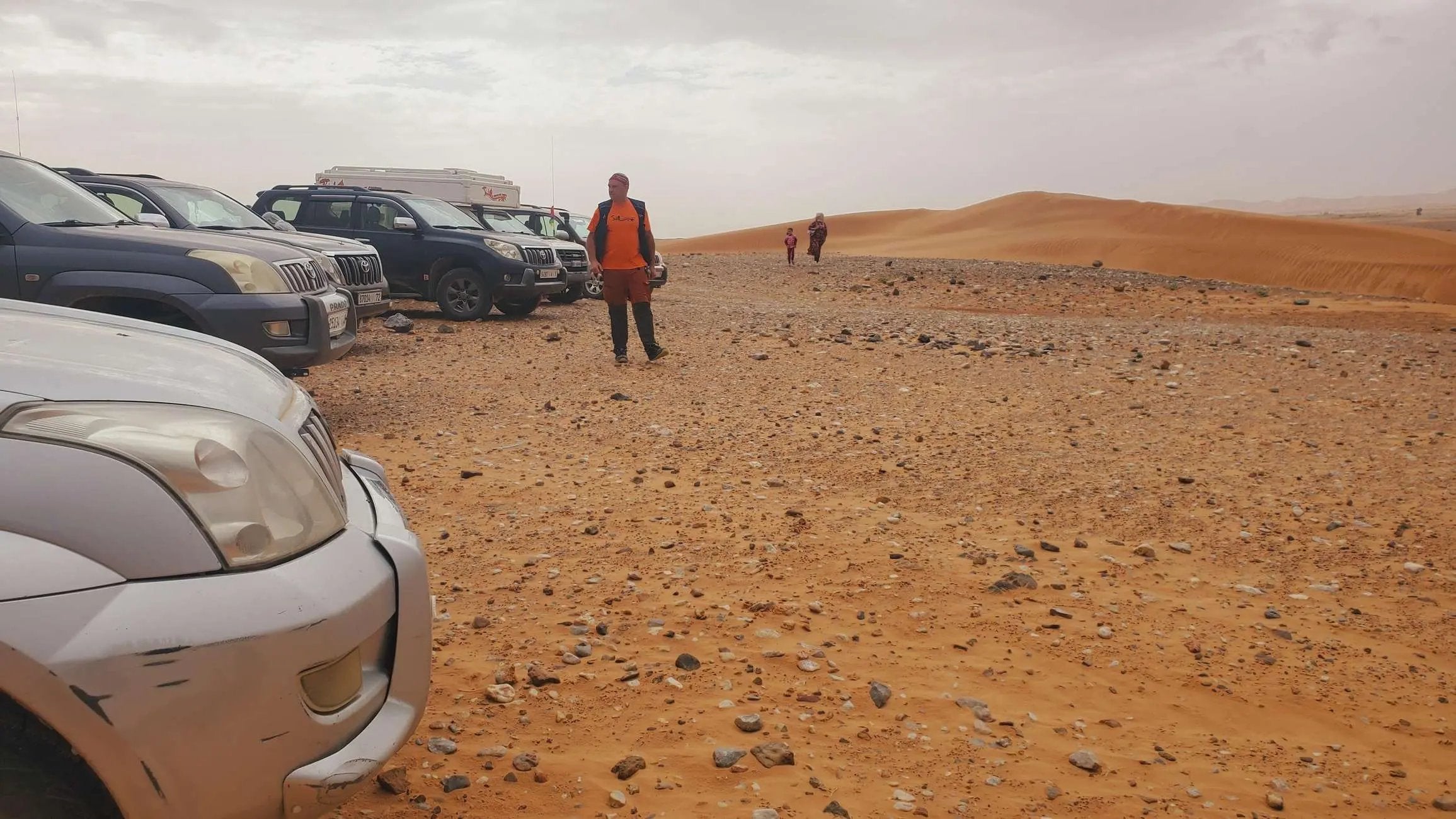 Merzouga: Erg Chebbi Dunes 4x4 Desert Tour Hotels Booking Trips