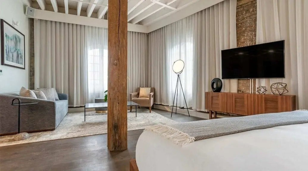 ONE11 Hotel New Orleans Hotels Booking Trips