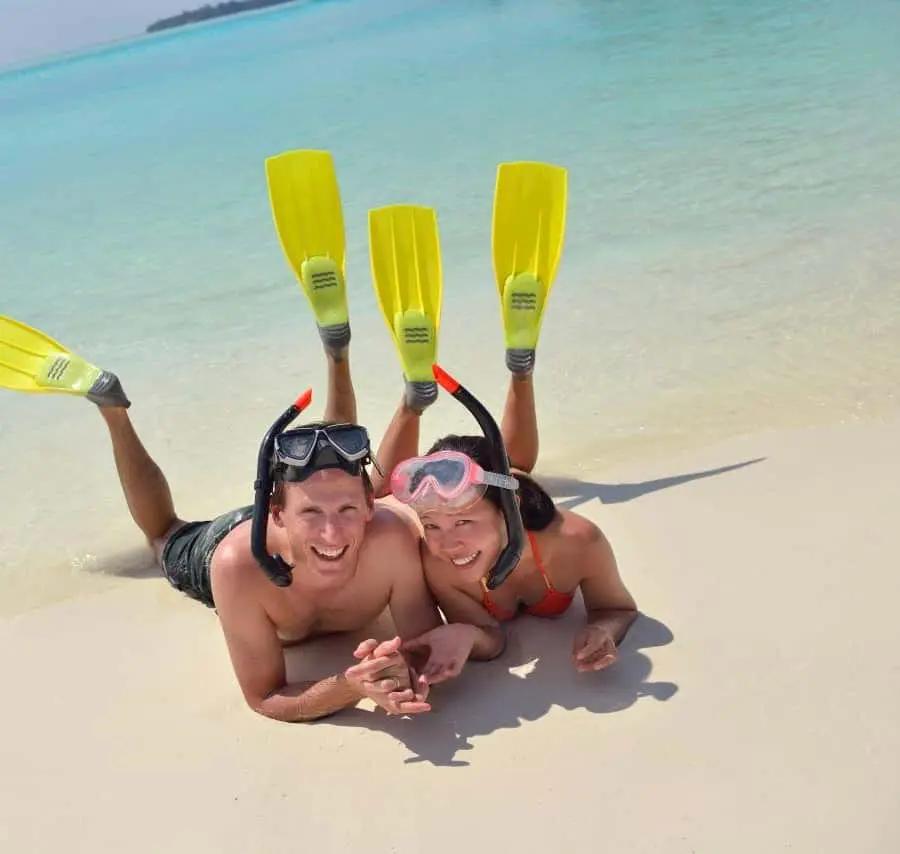 Hurghada: 3 Islands, Dolphins & Snorkel Yacht Trip w/ Lunch Hotels Booking Trips