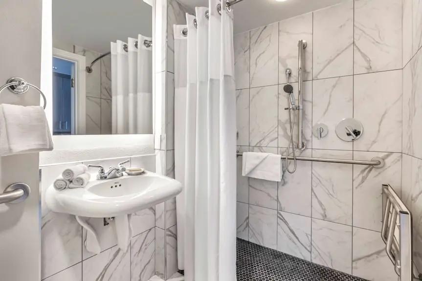 Hilton Grand Vacations Club on the Las Vegas Strip Booking hotels accommodation trip