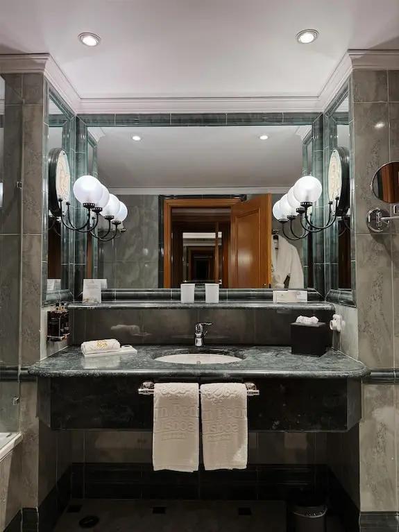 Dom Pedro Lisboa Hotel, a member of Radisson Individuals Hotels Booking Trips