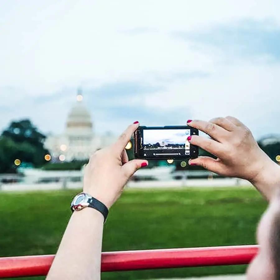 DC: Hop-On Hop-Off with 17 Stops plus Arlington Walking Tour Hotels Booking Trips