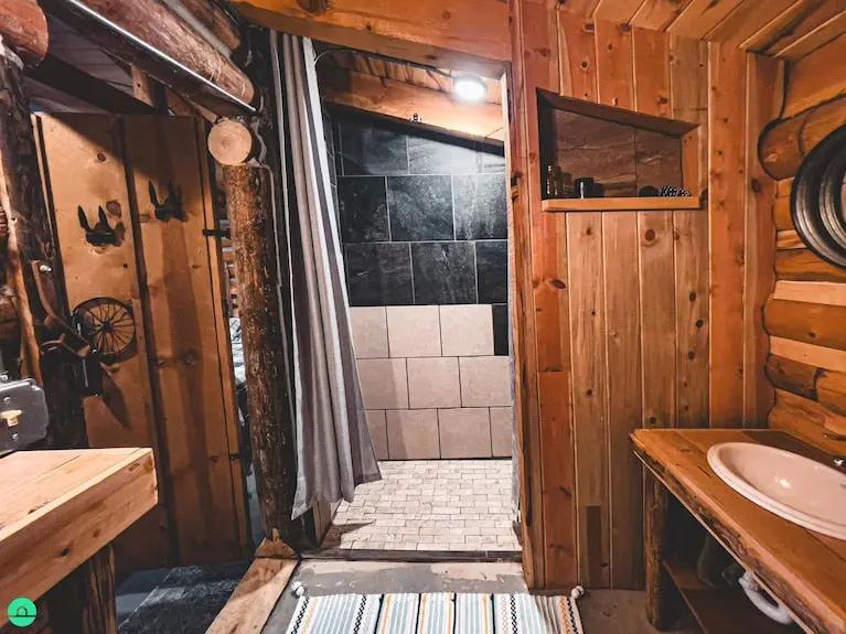 The Settlers Cabin Retreat Booking hotels accommodation trip