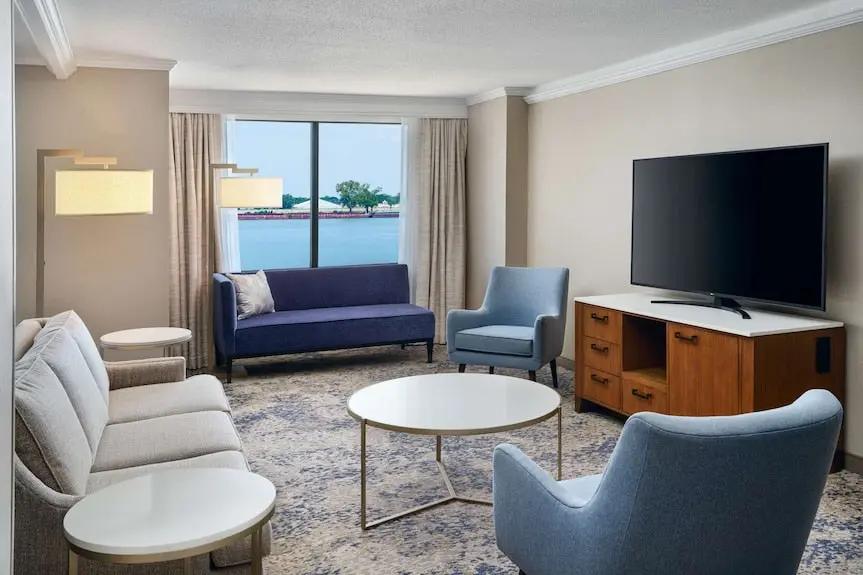 Hilton New Orleans Riverside Hotels Booking Trips
