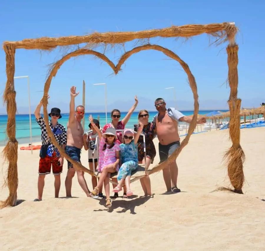 Hurghada: 3 Islands, Dolphins & Snorkel Yacht Trip w/ Lunch Hotels Booking Trips