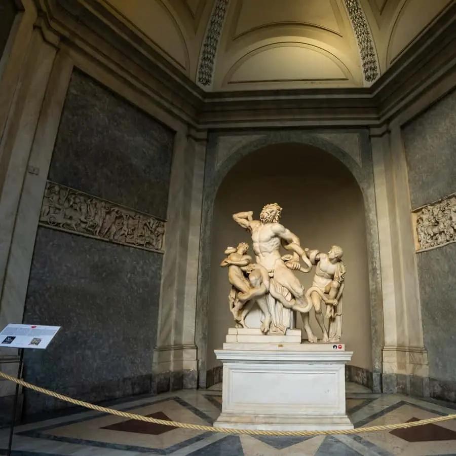 Rome: Vatican Museums, Sistine Chapel & Basilica Tour Hotels Booking Trips