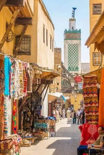 Fes: 3 Days Desert Tour from Fes back to Fez Hotels Booking Trips